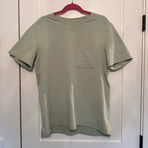 Lululemon Men’s Green Sz L Short Sleeve Shirt - Picture 2 of 6